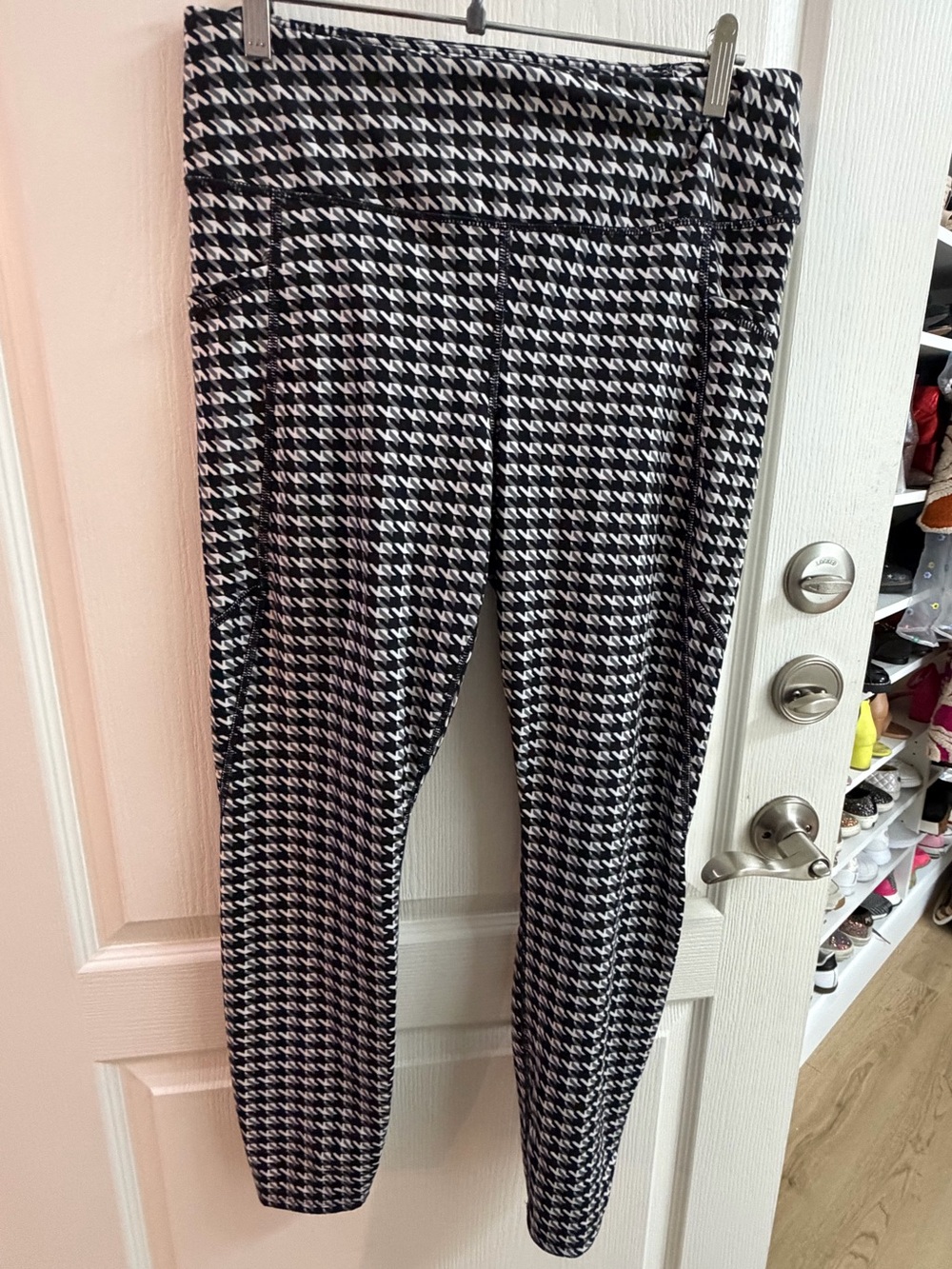 Avia Black & White Houndstooth High-Waisted Performance Leggings Pockets L